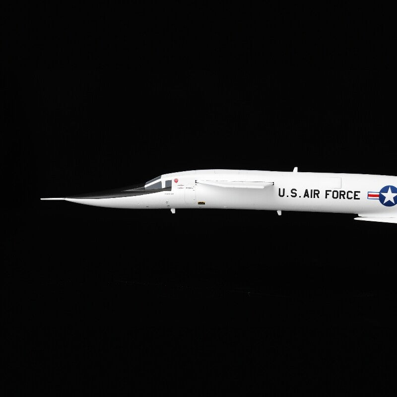 SQ Wings US Air Force XB-70  1:200 Model   White 20001