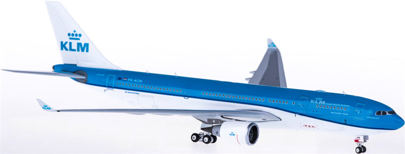 Phoenix KLM Airbus A330-200 PH-AOM 1:400 Diecast Model view 2