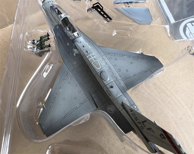 Calibre Wings F-16D RSAF 425th FS Luke AFB 96-5035 Limited Edition 700PCS ONLY 1:72 Aircraft Pre-built Model