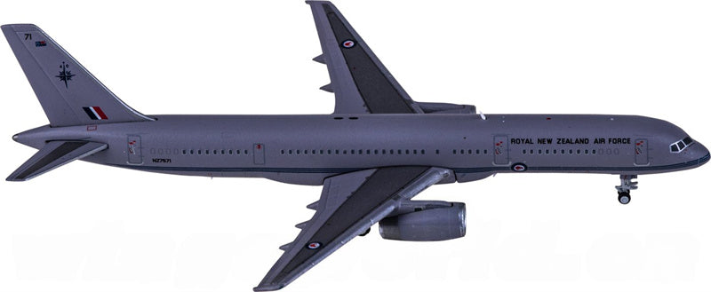 JC Wings Royal New Zealand Air Force Boeing 757-200 NZ7571 1:400 Diecast Model view 2