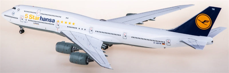 SQ Wings Lufthansa Boeing 747-8 D-ABYM 1:200 Diecast Model view 3