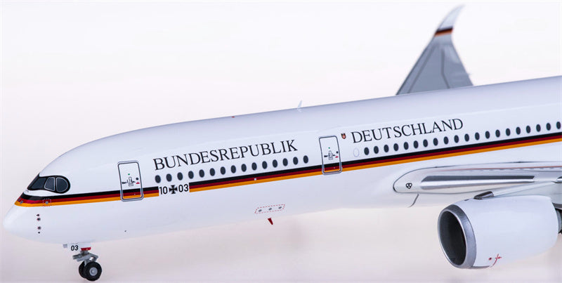 Herpa Luftwaffe Airbus A350-900 10+03 1:200 ABS Model view 3