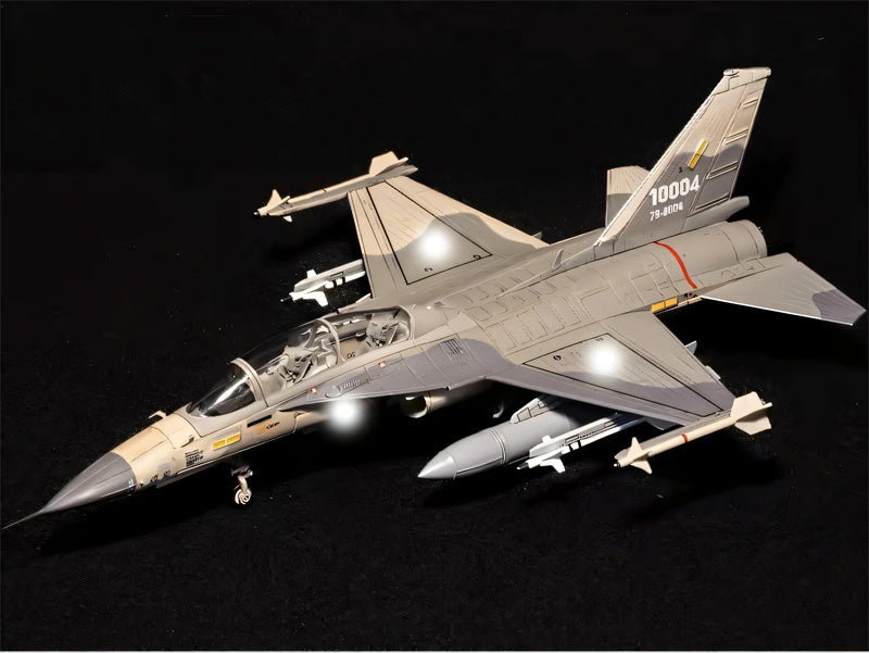 TTF  F-CK-1 IDF 1:72 Model   twin seat 10004