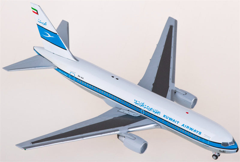 AeroClassics Kuwait Airways Boeing 767-200 9K-AIA 1:400 Diecast Model view 2