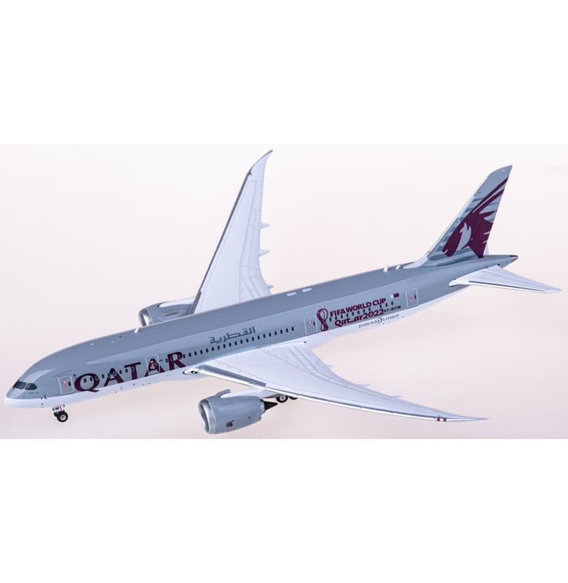 Phoenix Qatar Boeing 787-8 A7-BCM 1:400 Aircraft Pre-built  Airliner Model Display