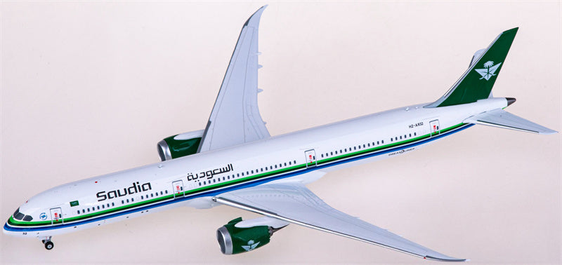 NG Models Saudia Boeing 787-10 Dreamliner HZ-AR32 1:400 Diecast Model view 1