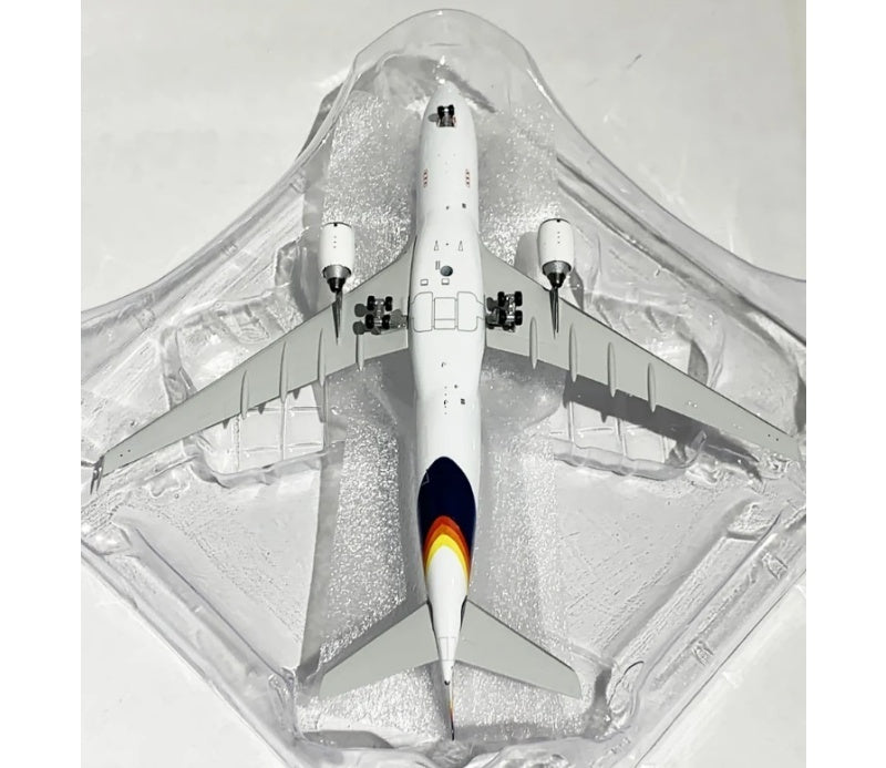 Phoenix 1:400 Airbus A330-200 D-WWKJ  DIECAST Model