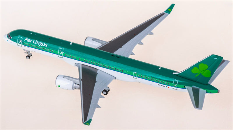JC Wings 1:400 Aer Lingus Boeing 757-200 EI-LBT Diecast Model view 3