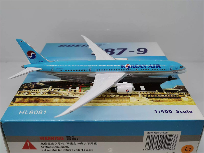 Phoenix Korean Air Boeing B787-9 HL8081 First 1:400 Model view 3