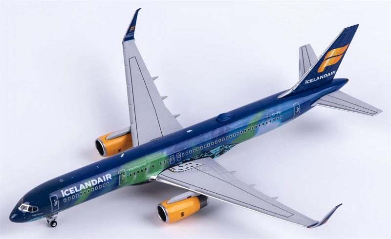 NG Models 1:400 Icelandair Boeing 757-200 TF-FIU  DIECAST Model