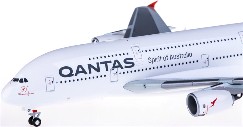 Herpa Qantas Airbus A380 VH-OQF 1:200 ABS Model view 2