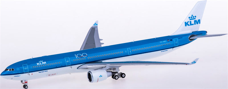 Phoenix KLM Airbus A330-300 PH-AKE 1:400 Diecast Model view 1