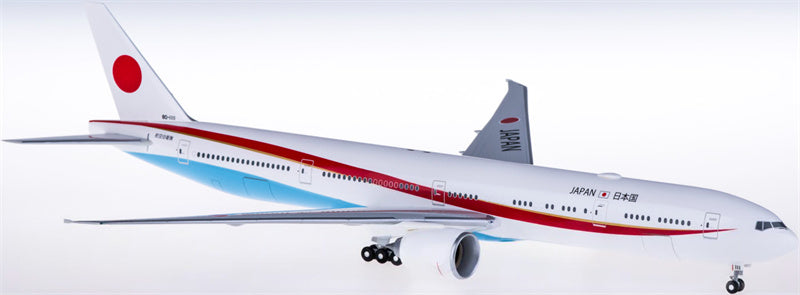 Hogan JASDF Boeing 777-300ER 80-1111 1:200 ABS Model view 4