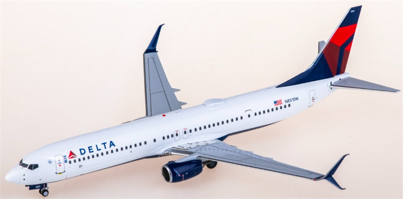 NG Models Delta Air Lines Boeing 737-900ER N851DN 1:200 Diecast Model view 2