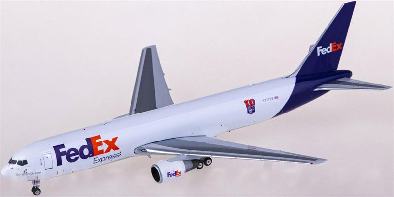 Phoenix FedEx Boeing 767-300F N277FE 1:400 Diecast Model view 1