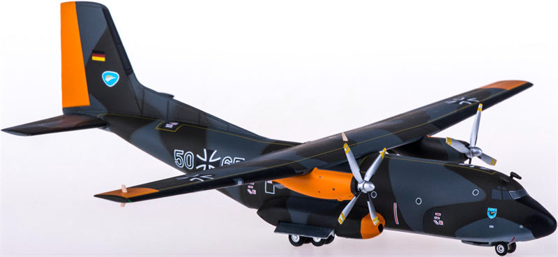 Herpa Luftwaffe Transall C-160 50+67 1:200 Diecast Model view 4