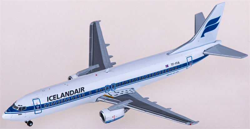JC Wings Icelandair Boeing 737-400 TF-FIA 1:400 Diecast Model view 4