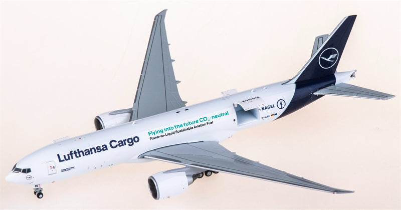 JC Wings 1:400 Lufthansa Cargo Boeing 777-200F D-ALFK Interactive Series Diecast Model view 2