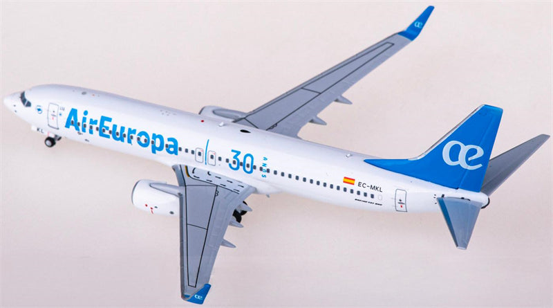 NG Models Air Europa Boeing 737-800 EC-MKL 1:400 Diecast Model view 2
