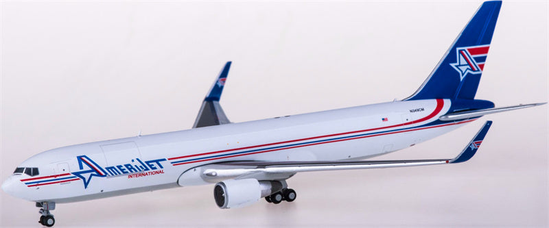 Geminijets Amerijet International Boeing 767-300ER N349CM 1:400 Diecast Model view 2