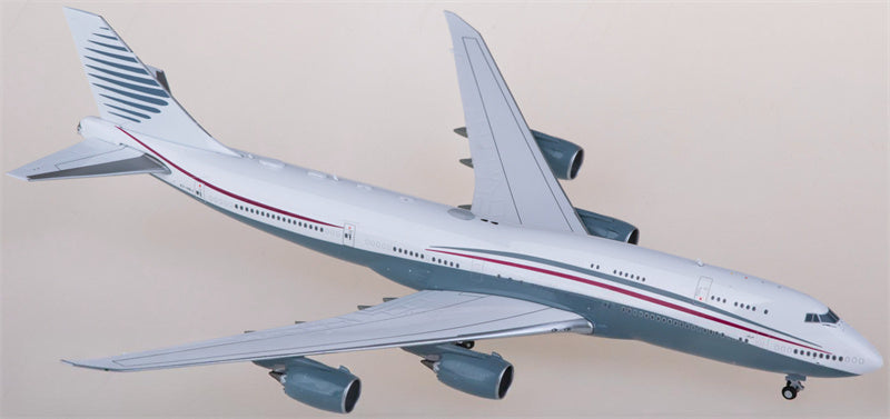 JC Wings Qatar Amiri Flight Boeing 747-8 A7-HBJ 1:400 Diecast Model view 2