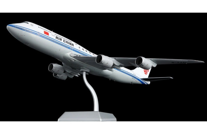 SQ Wings 1:200 Air China B747-8I B-2481 Standard Edition DIECAST Model
