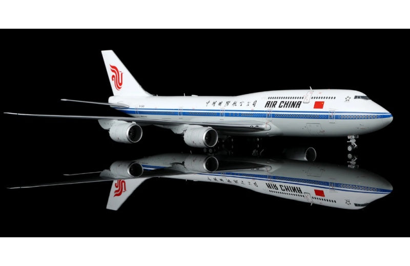 SQ Wings 1:200 Air China B747-8I B-2481 Standard Edition DIECAST Model