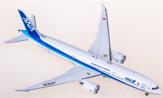 Phoenix 1:400 ANA Boeing 787 JA922A Diecast Model view 1