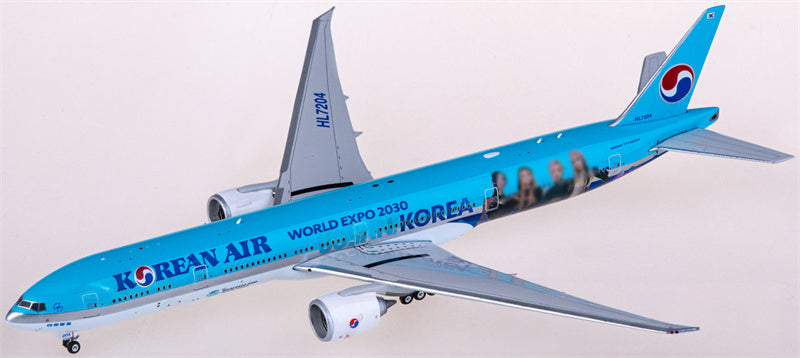 Phoenix Korean Air Boeing 777-300ER HL7204 1:400 Diecast Model view 3