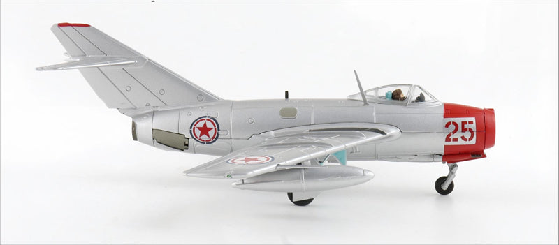 HOBBY MASTER CPVAF MiG-15bis 3rd Division-7th Regiment 1:72 Model 1950s Zhao Baotong  Red 25