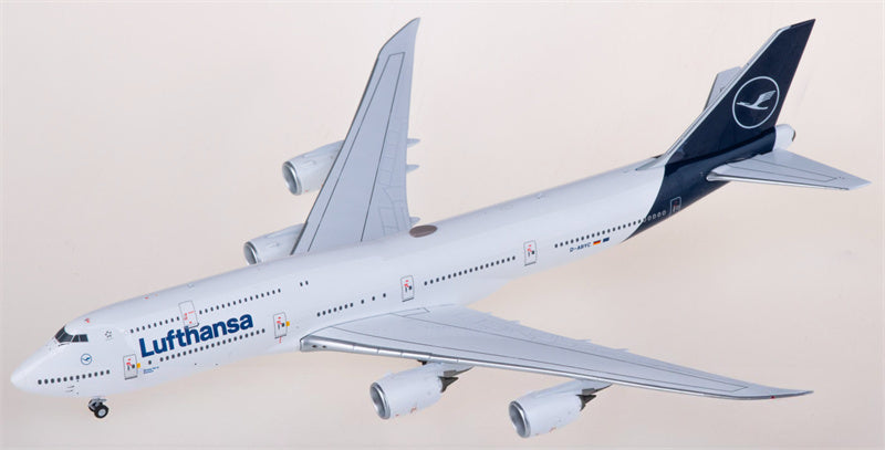 NG Models Lufthansa Boeing 747-8 D-ABYC 1:400 Diecast Model view 3