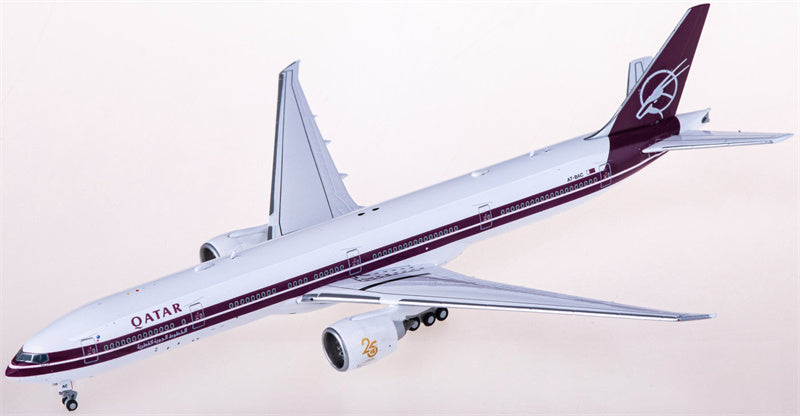 JC Wings Qatar Boeing 777-300ER A7-BAC 1:400 Diecast Model view 1