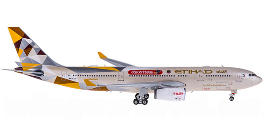Phoenix Etihad Airways for Airbus A330-200 A6-EYD 1:400 Airplane Pre-built Airliner Model Display