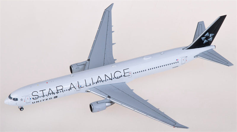 JC Wings United Airlines for Boeing 767-400ER N76055 Star Alliance 1:400 Airplane Pre-built  Airliner Model Display