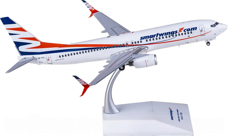 JC Wings 1:200 Smartwings Boeing 737-800 OK-TVL Diecast Model view 1