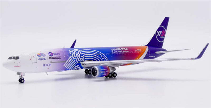 JC Wings YTO Airlines Boeing 767-300ERF B-221F 1:400 Aircraft Model