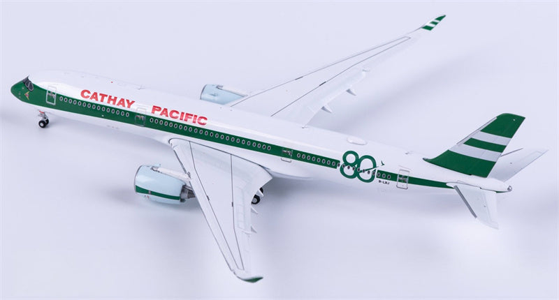 JC Wings 1:400 Cathay Pacific Airbus A350-900 B-LRJ Flaps Down Diecast Model