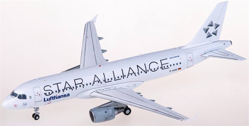 JC Wings Lufthansa Airbus A320 D-AIQS Star Alliance 1:200 Diecast Model view 1