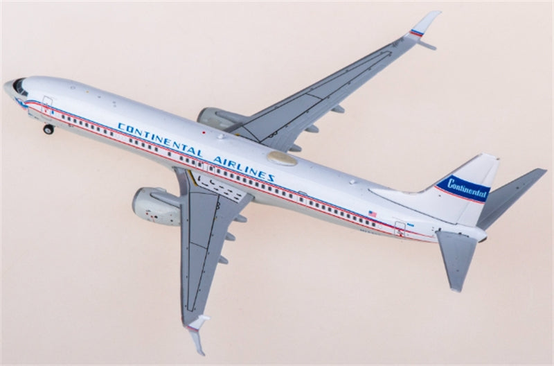 Geminijets 1:400 United Airlines Boeing 737 N75435 Diecast Model view 3