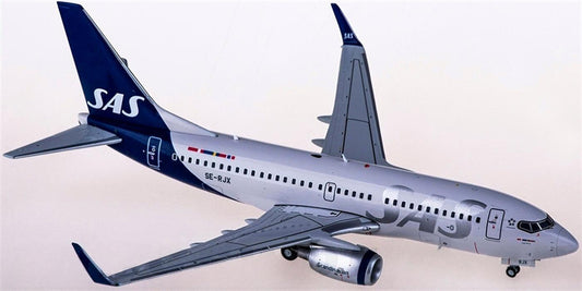 JC Wings SAS Boeing 737-700 SE-RJX 1:200 Diecast Model view 1