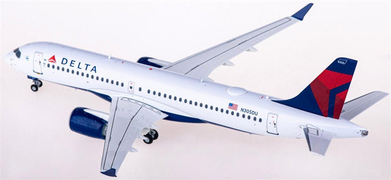 Geminijets Delta Air Lines Airbus A220-300 N305DU 1:200 Diecast Model view 2