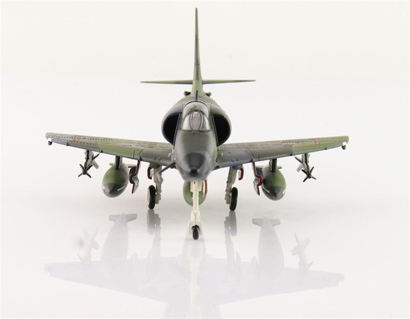 HOBBY MASTER A4K Skyhawk Lizard Scheme NZ6201 2 Squadron RNZAF New Zealand 1987 1:72 Aircraft Pre-built Model