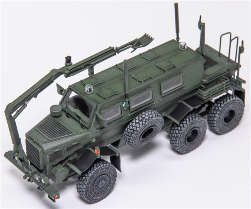 T-MODEL Buffalo Lightning Protection Vehicle US Army Engineering Force Baghdad 2004 green 1:72 Tank Pre-built Model