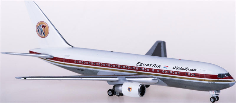 AeroClassics EgyptAir Boeing 767-200 SU-GAJ 1:400 Diecast Model view 1