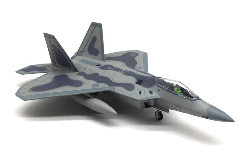 FLOZ US Lockheed Martin F-22 Raptor fighter jet 1:100 Aircraft Pre-built Model