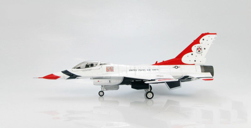 HOBBYMASTER US Air Force F-16C  1:72 Model 2010  Thunderbirds #1