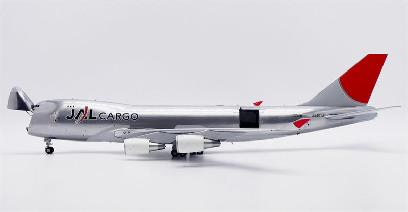 JC Wings 1:200 JAL Cargo Boeing 747-400F Interactive Series JA401J Diecast Model view 5