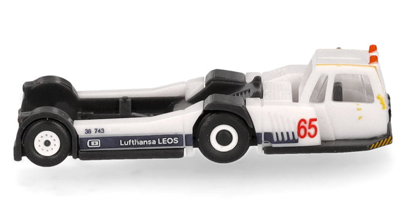 Herpa 1:200 Lufthansa LEOS Goldhofer AST-2 tractor Model