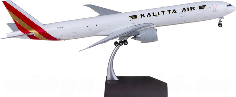 Geminijets Kalitta Air Boeing 777-300ERF N779CK 1:200 Diecast Model view 2