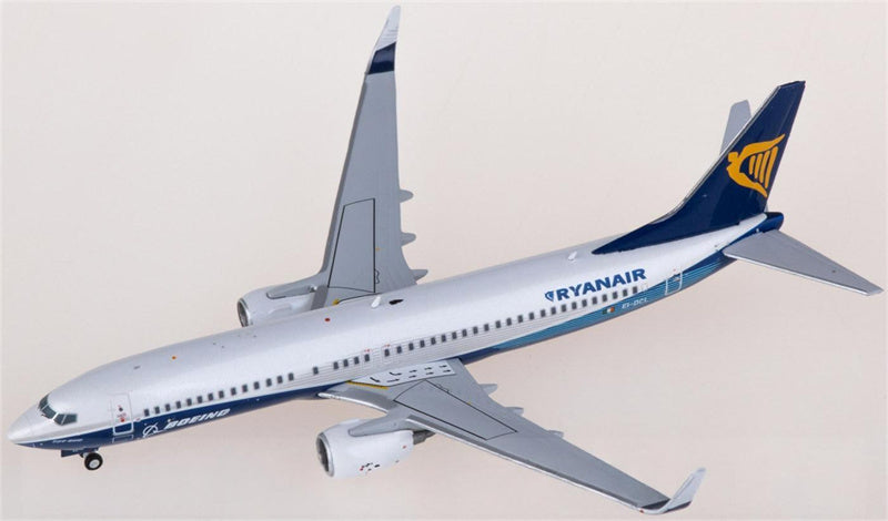 JC Wings Ryanair Boeing 737-800 EI-DCL Dreamliner 1:400 Diecast Model view 2
